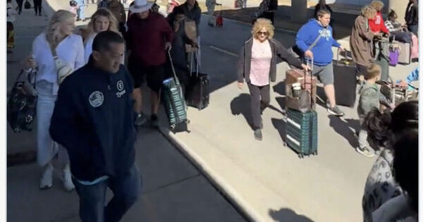 Aeropuerto de Kansas City evacuado por amenaza potencial