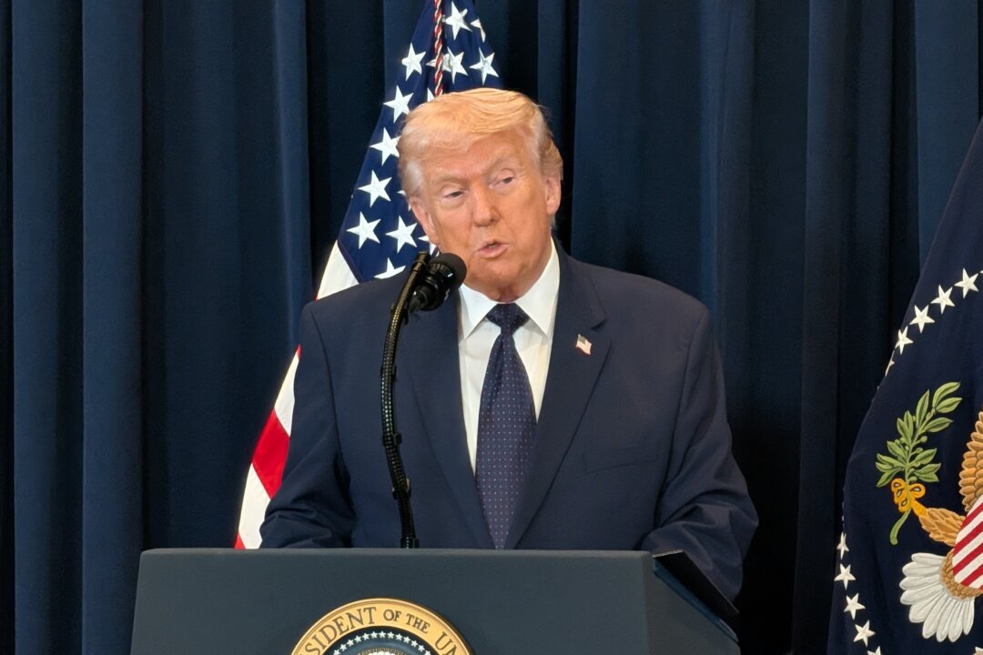 特朗普敦促共和党人优先通过选民资格法案，称其能“保障中期选举”