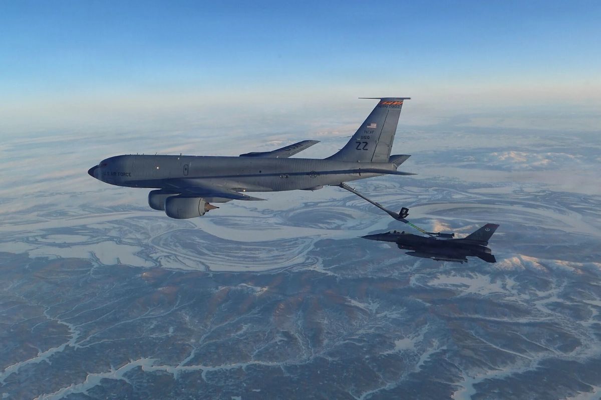 US Refuelling Plane Crash Kills Four in Iraq