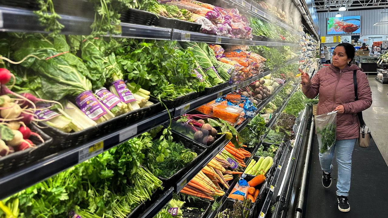 الناتج المحلي الإجمالي الأمريكي ينمو بنسبة 0.7% فقط في الربع الرابع