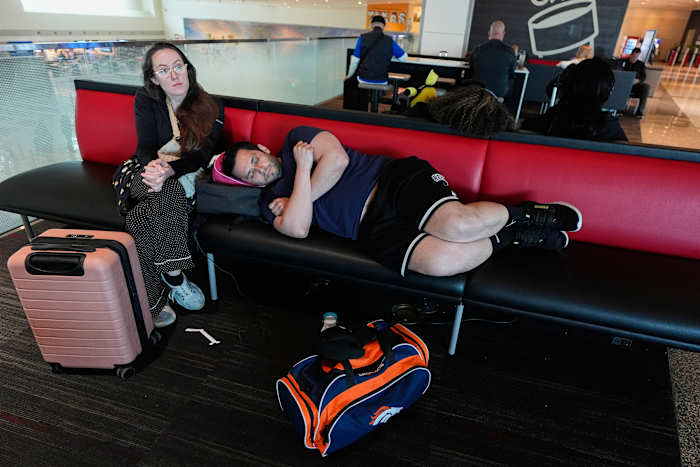 Tormentas Fuertes Interrumpen Viajes Aéreos en EE. UU.