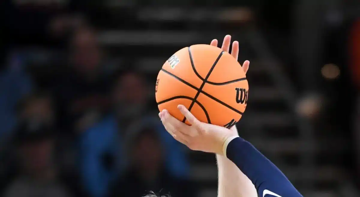 Texas advances from First Four to Sweet 16