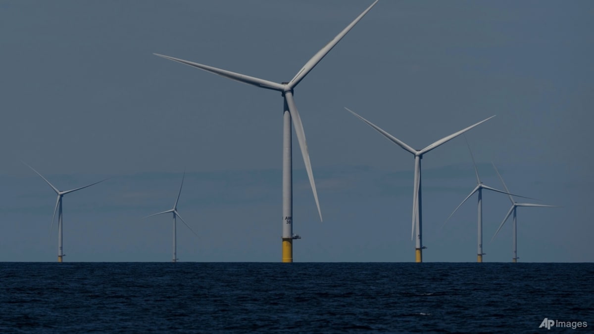 TotalEnergies renuncia a arrendamientos eólicos marinos en EE. UU. y recupera 928 millones de dólares