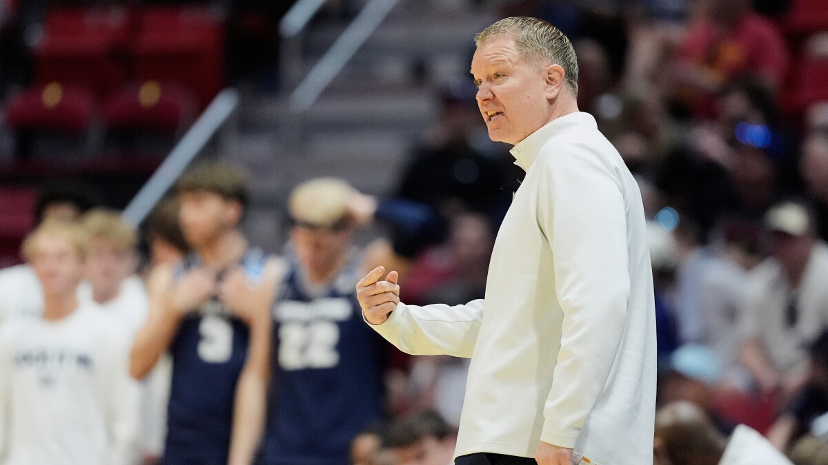 Jerrod Calhoun hired by Cincinnati after Utah State