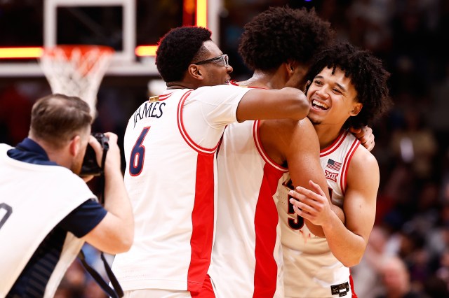 Arizona ends 25-year Final Four drought, beats Purdue