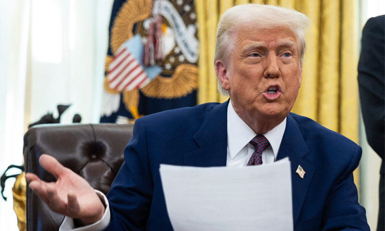 特朗普签署行政令，旨在核实选民资格并限制缺席投票