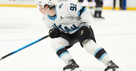 Mammoth rally fuels late-season road success