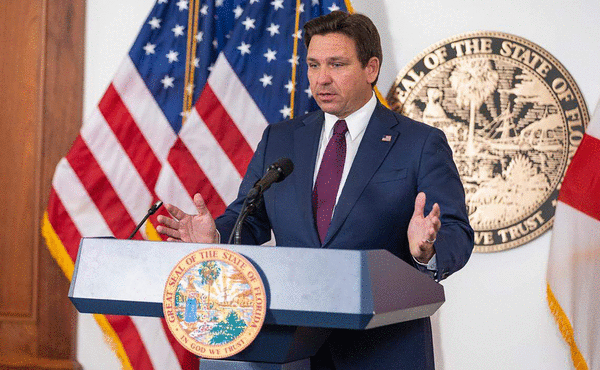 حاكم فلوريدا يوقع مشروع قانون يمنح سلطات جديدة لتصنيف المنظمات الإرهابية