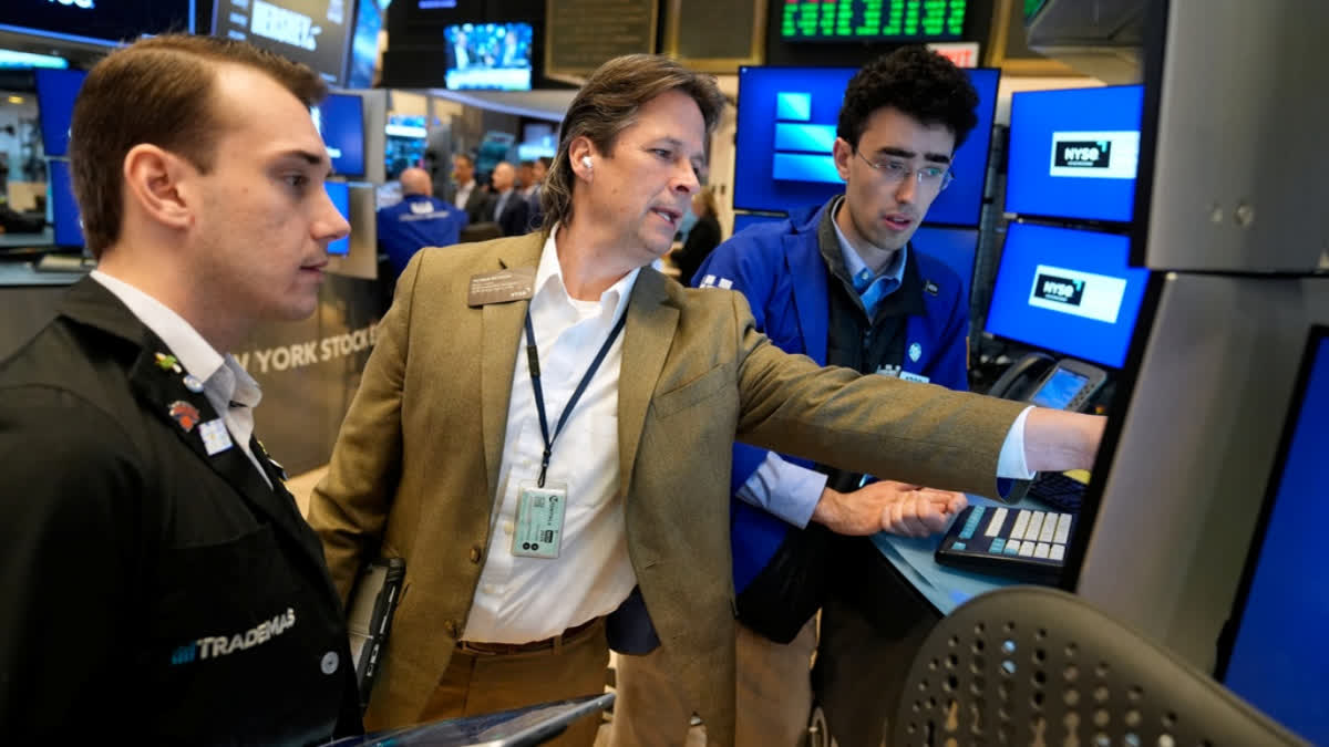 特朗普威胁打击伊朗，市场波动，油价震荡