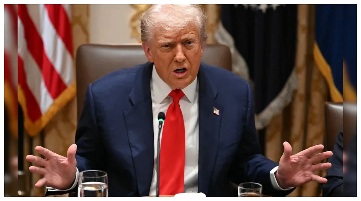 特朗普：美军将继续部署在伊朗附近，直至“真正协议”获遵守