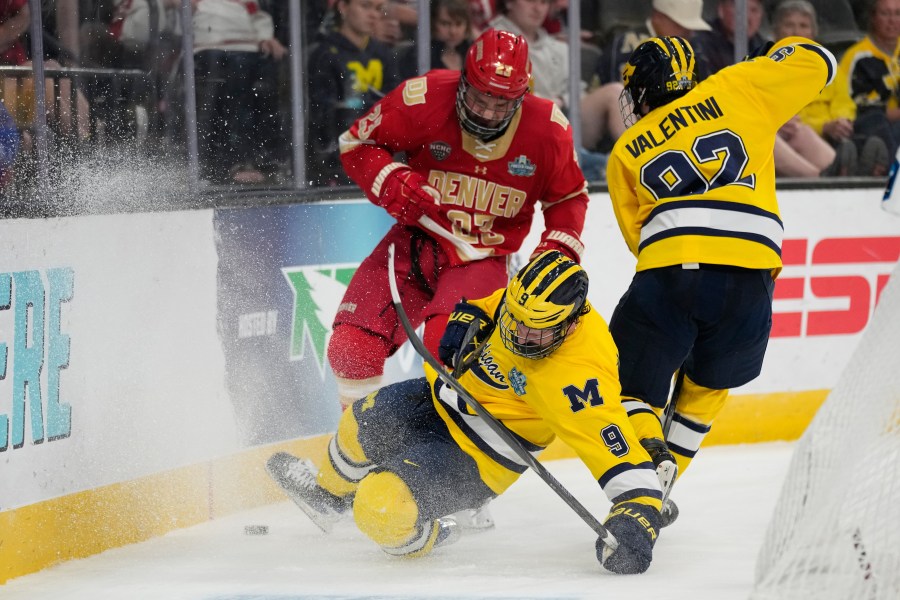 Michigan hockey falls to Denver in double overtime in Frozen Four