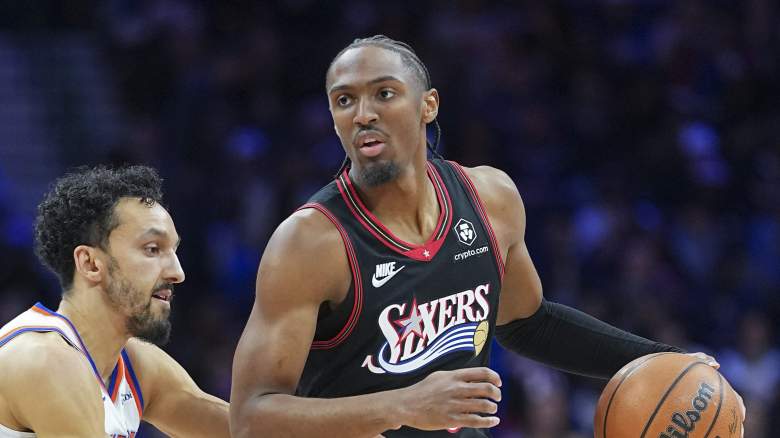 Joel Embiid opéré, les Sixers battus par les Rockets, les fans inquiets pour l'après-saison