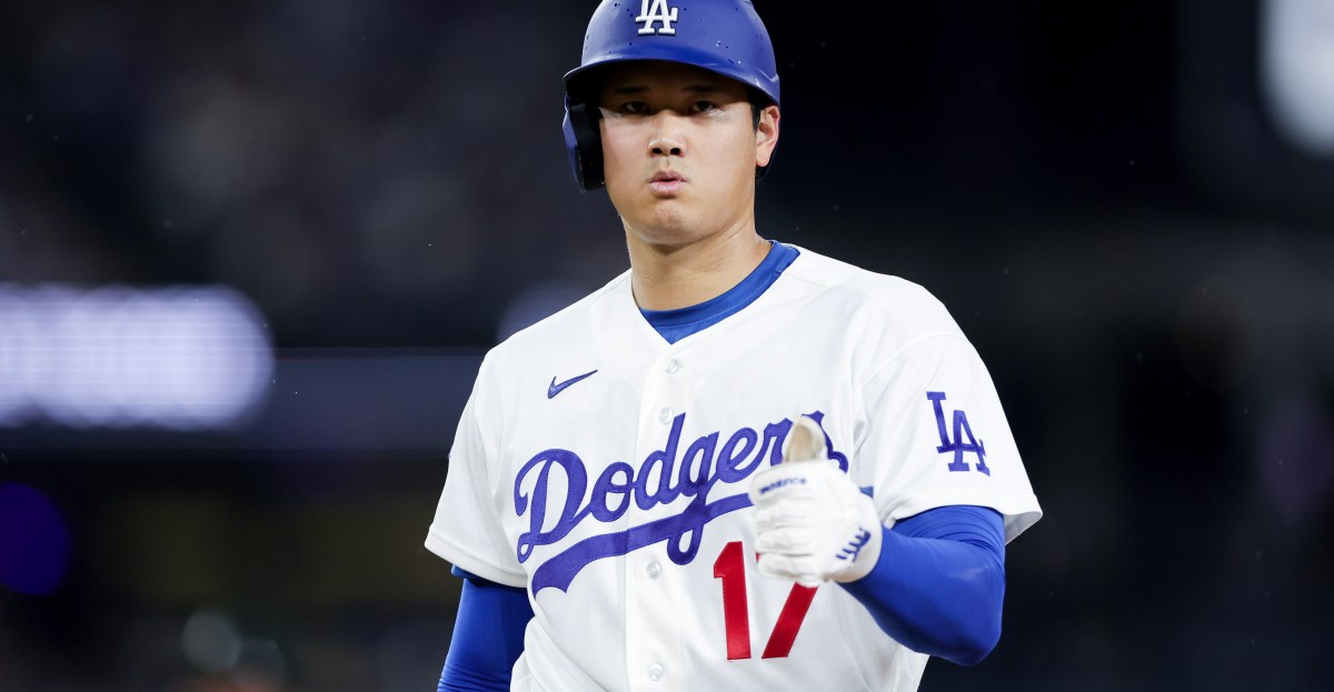 शोहेई ओटानी ने इचिरो सुज़ुकी को पीछे छोड़ते हुए लगातार 44 गेमों की ऑन-बेस स्ट्रीक बनाई