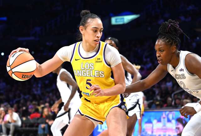 لاس اینجلس اسپارکس نے Ta'Niya Latson کو WNBA ڈرافٹ میں منتخب کیا
