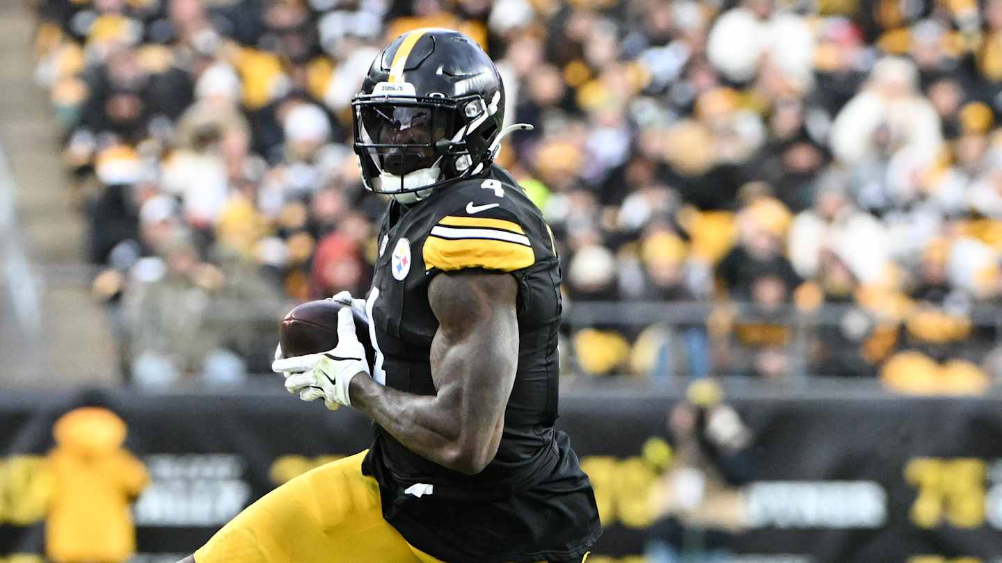 Steelers Consider Trades, Free Agents Amid Roster Overhaul