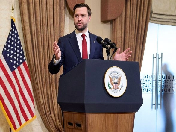 World News | Iran-US Talks May Resume in Islamabad with JD Vance Likely to Lead the Delegation: Reports | LatestLY
