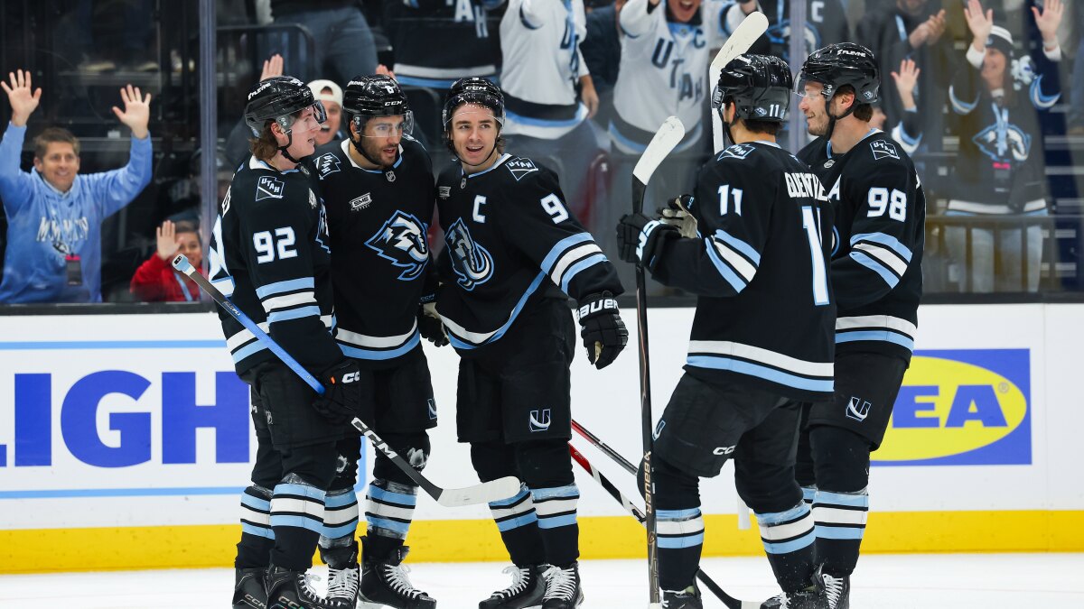 施马尔茨梅开二度，犹他猛犸队以5-3击败温尼伯喷气机队，锁定西部联盟首个外卡席位