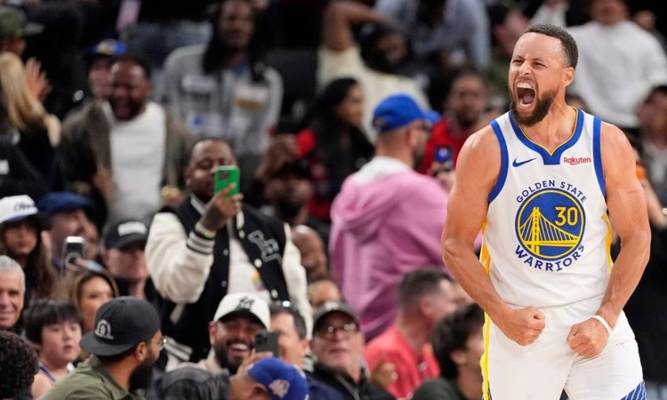 Orlando routs Charlotte to clinch No. 8 East seed