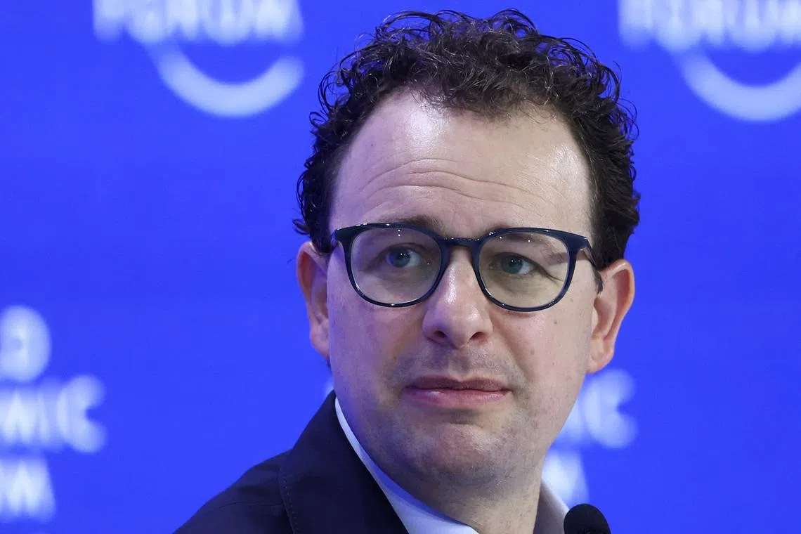 Anthropic CEO discute el modelo Mythos de IA y sus aplicaciones con la Casa Blanca