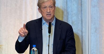 ٹام اسٹائر نے کیلیفورنیا میں $115 ملین سے زیادہ خرچ کیے، حریفوں کو پیچھے چھوڑ دیا