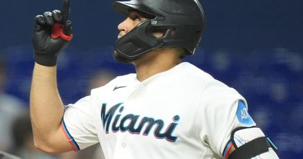 Les Marlins battent les Cardinals 5-3, mettant fin à leur série de victoires