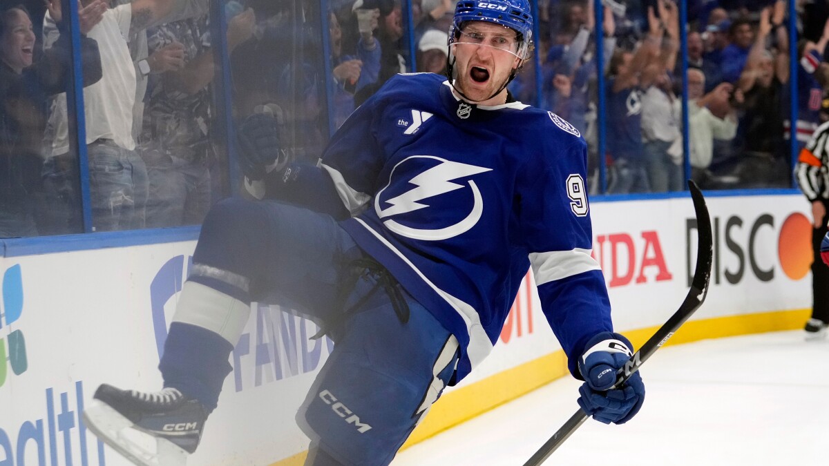 Moser Scores Overtime, Lightning Tie Canadiens Series Again