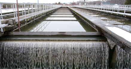 Massachusetts authorities approve sewer plan amid health concerns