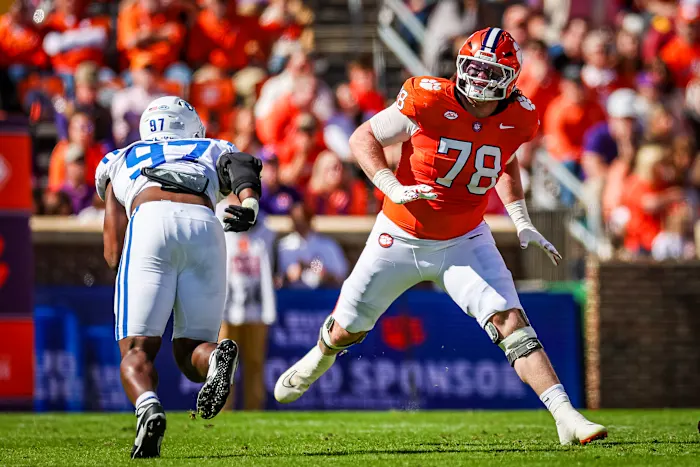 Lions draft Clemson tackle Blake Miller with No. 17