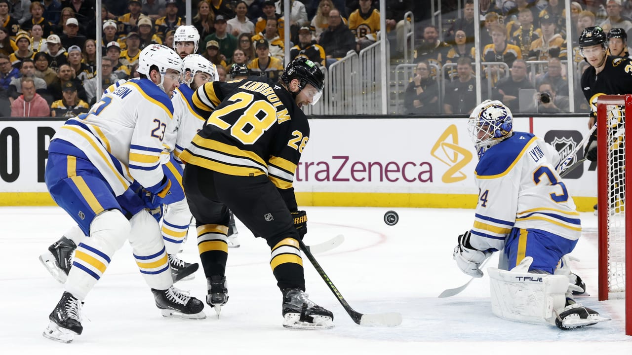 Sabres rally in Boston to take 2-1 lead