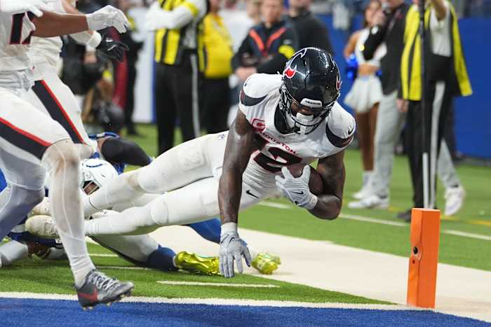 Texans refuse to trade Nico Collins, prioritize protection