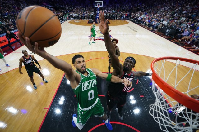 Tatum's Last-Second Three Sends Celtics Past Philadelphia 76ers
