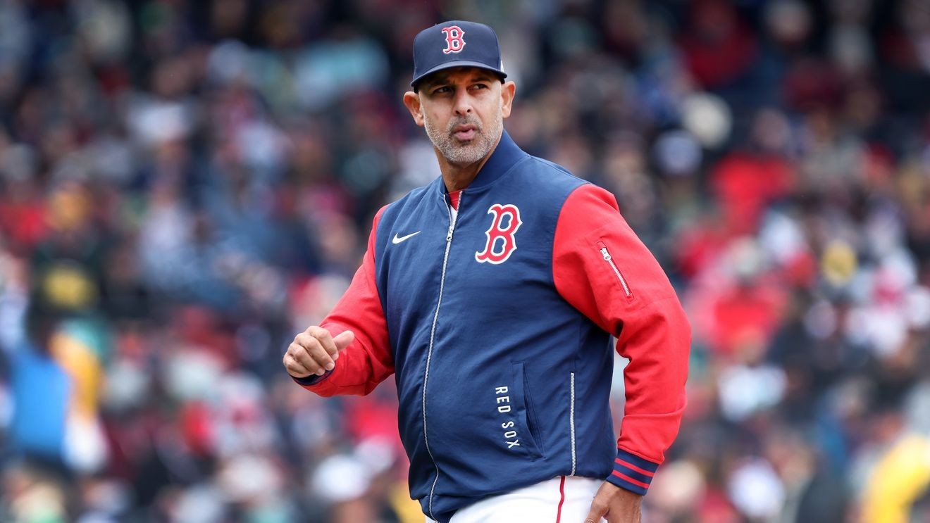波士顿红袜队解雇教练科拉及五名教练