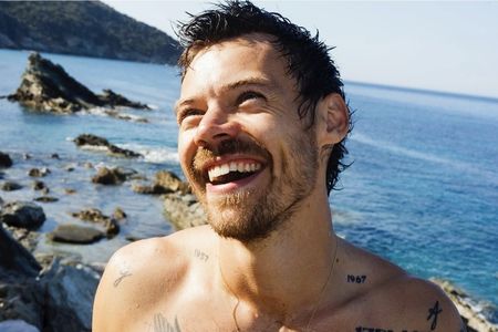 Harry Styles y Zoe Kravitz se comprometen en secreto