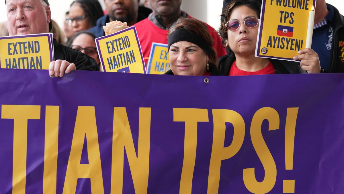 最高法院审理TPS身份终止案，影响数十万移民