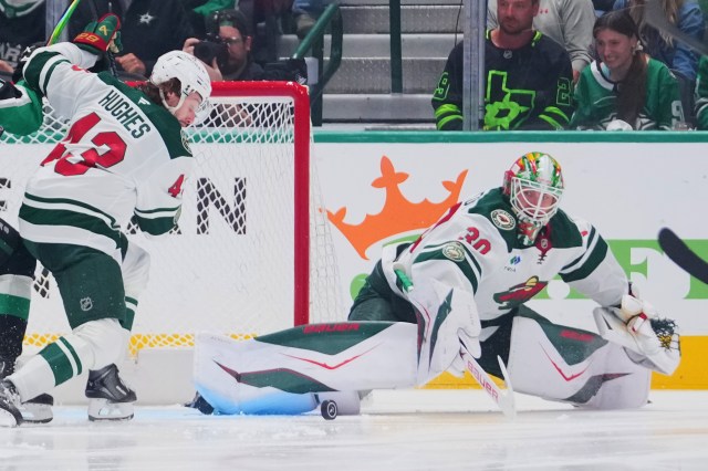 Wild lean on defense in Game 5, beat Dallas 4-2