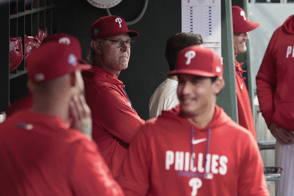 Phillies win, Mattingly takes over after Thomson firing