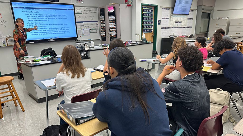 NEA: States' Teacher Pay Lags Amid Inflation Pressures