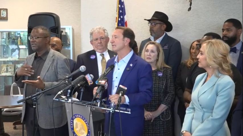 Louisiana governor moves to delay primaries after ruling