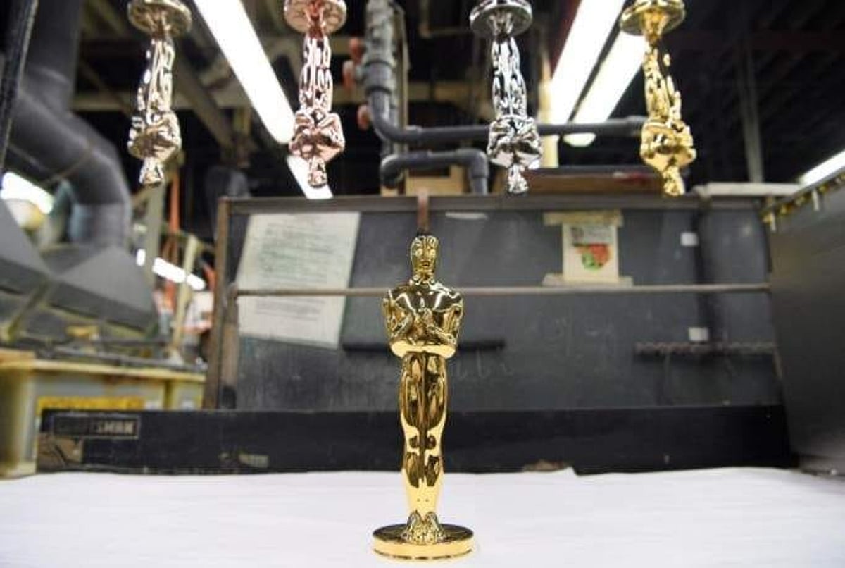 Oscar Statuette Barred at JFK, Later Found Frankfurt