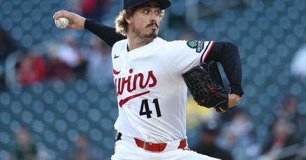 Joe Ryan exits early with right elbow soreness