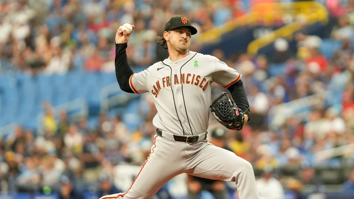 Giants promote prospects after 0-6 East Coast trip