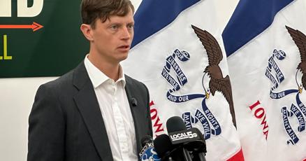Iowa political landscape intensifies ahead of midterm contests