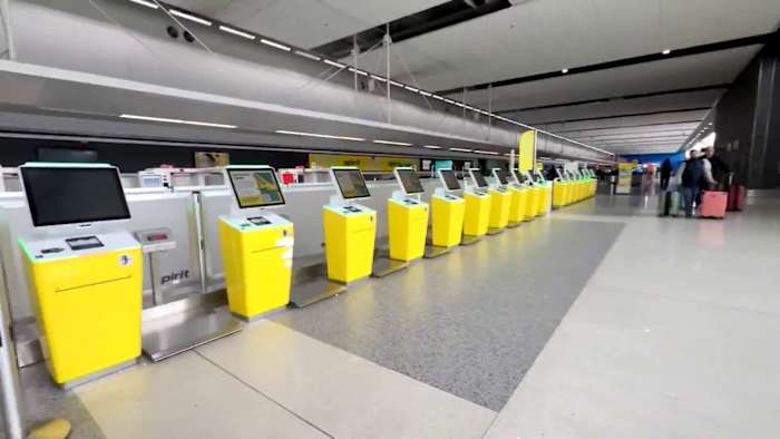 Spirit Shutdown Strands Travelers, Spurs Industry Flight Shifts