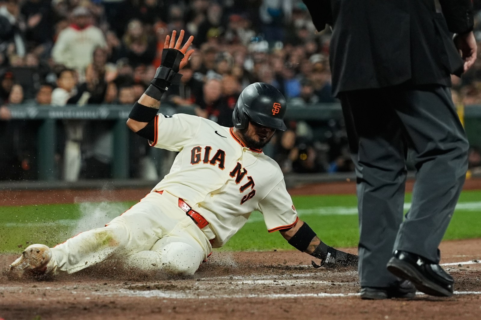 Giants' McDonald Debut Ends Skid Against Padres Monday