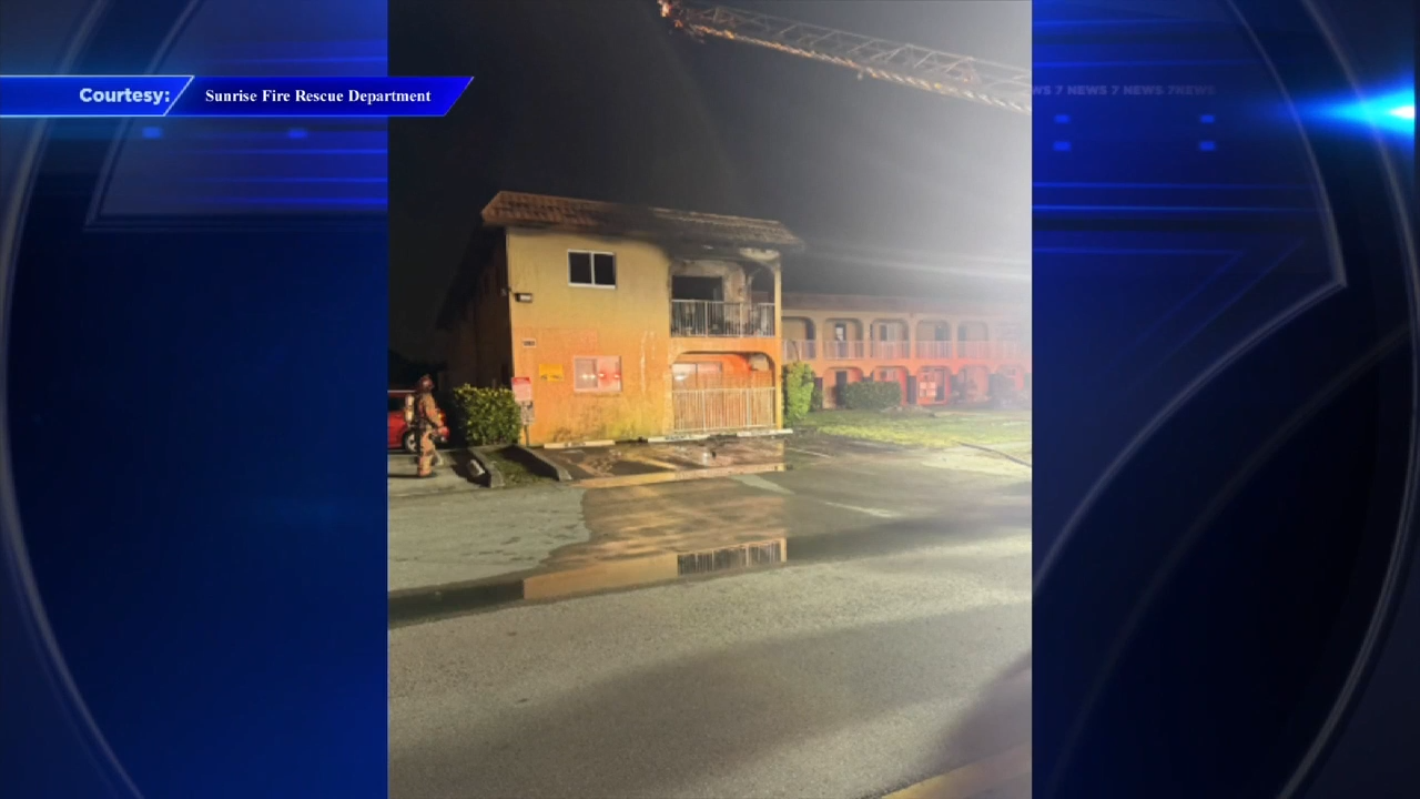 South Florida: apartment fires, fatal crash on Saturday