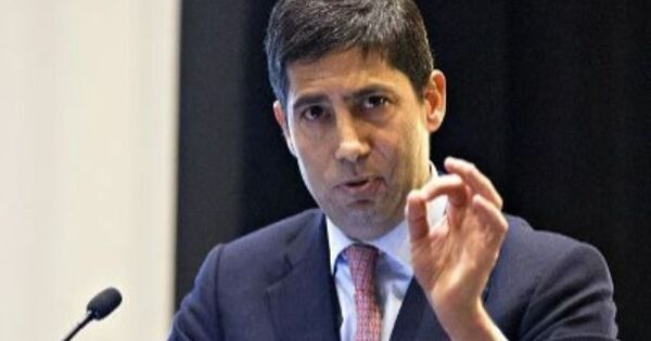 Senate Advances Warsh Amid Concerns Over Fed Independence