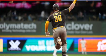 Los Brewers pierden su racha de victorias y sufren otra lesión de pitcheo