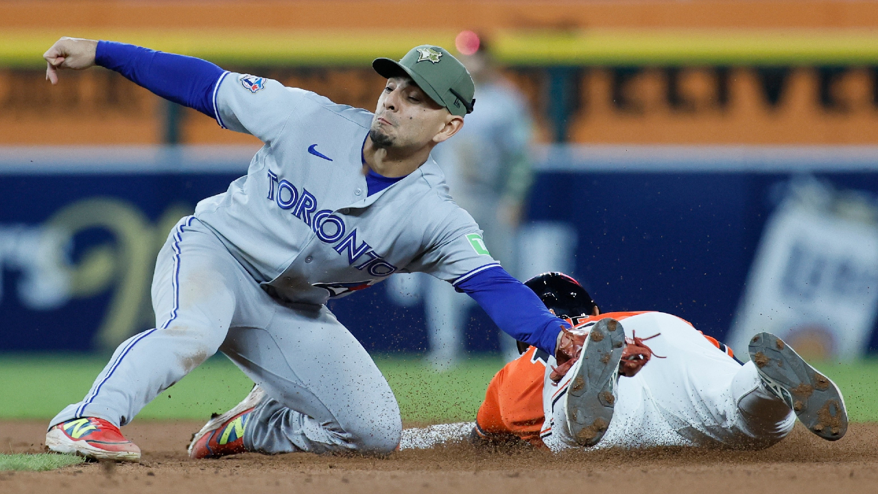 Blue Jays take two of three from Tigers