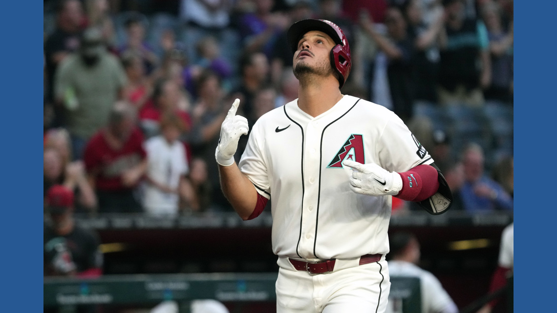 Arenado's grand slam fuels Diamondbacks' commanding win