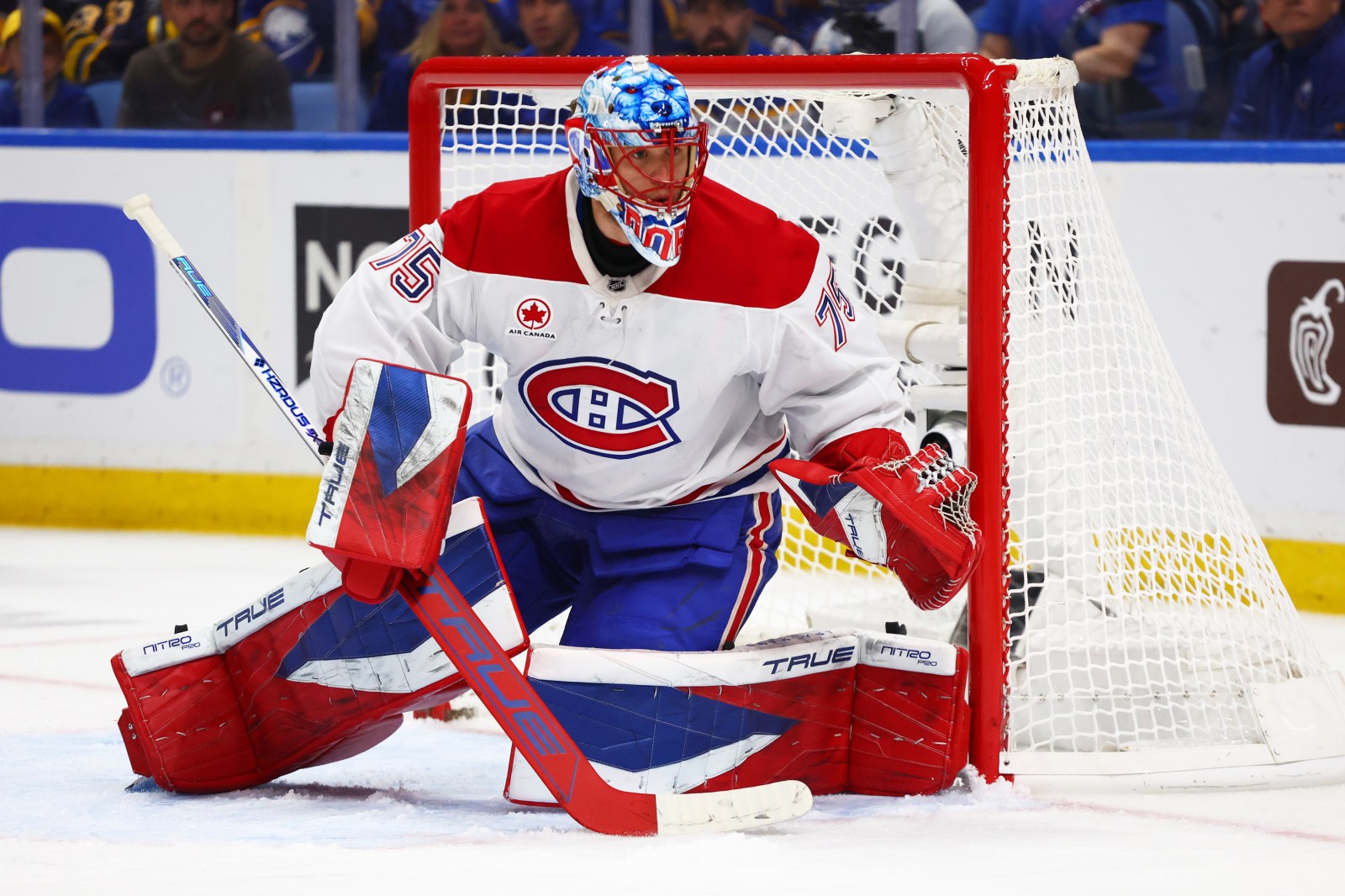 Canadiens face rested Hurricanes in Eastern Conference opener